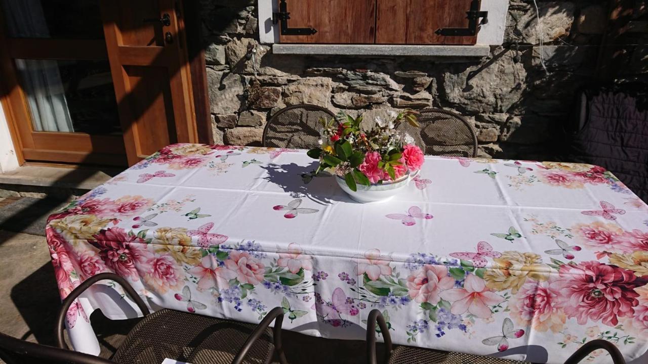 Casa Delle Rose Villa Teglio Eksteriør billede